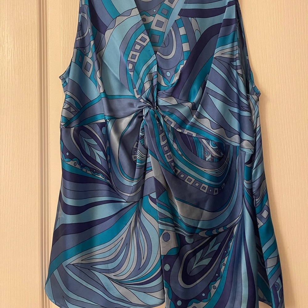 Ann Taylor silky sleeveless blouse Size 14
